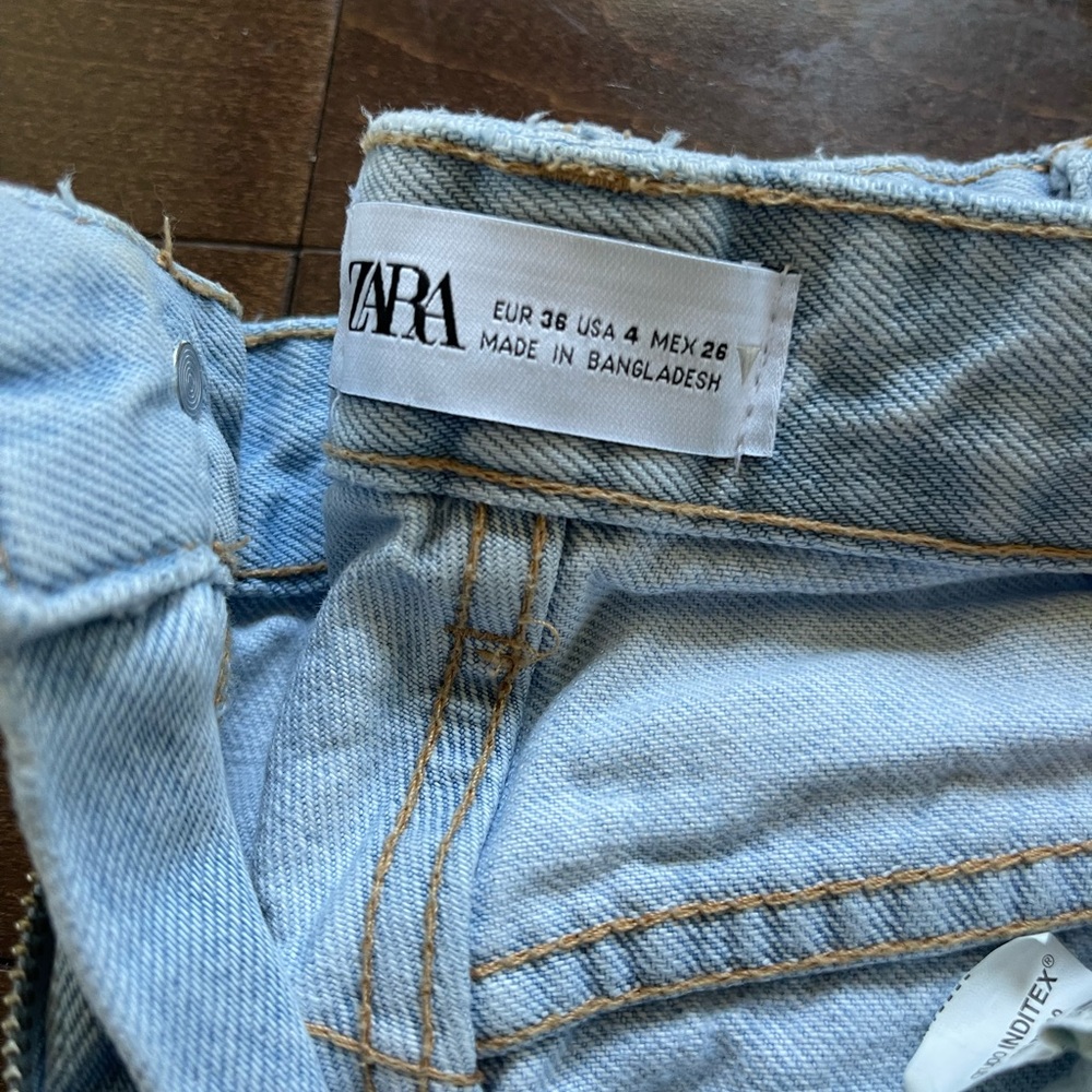 jeans - Picture 3 of 4
